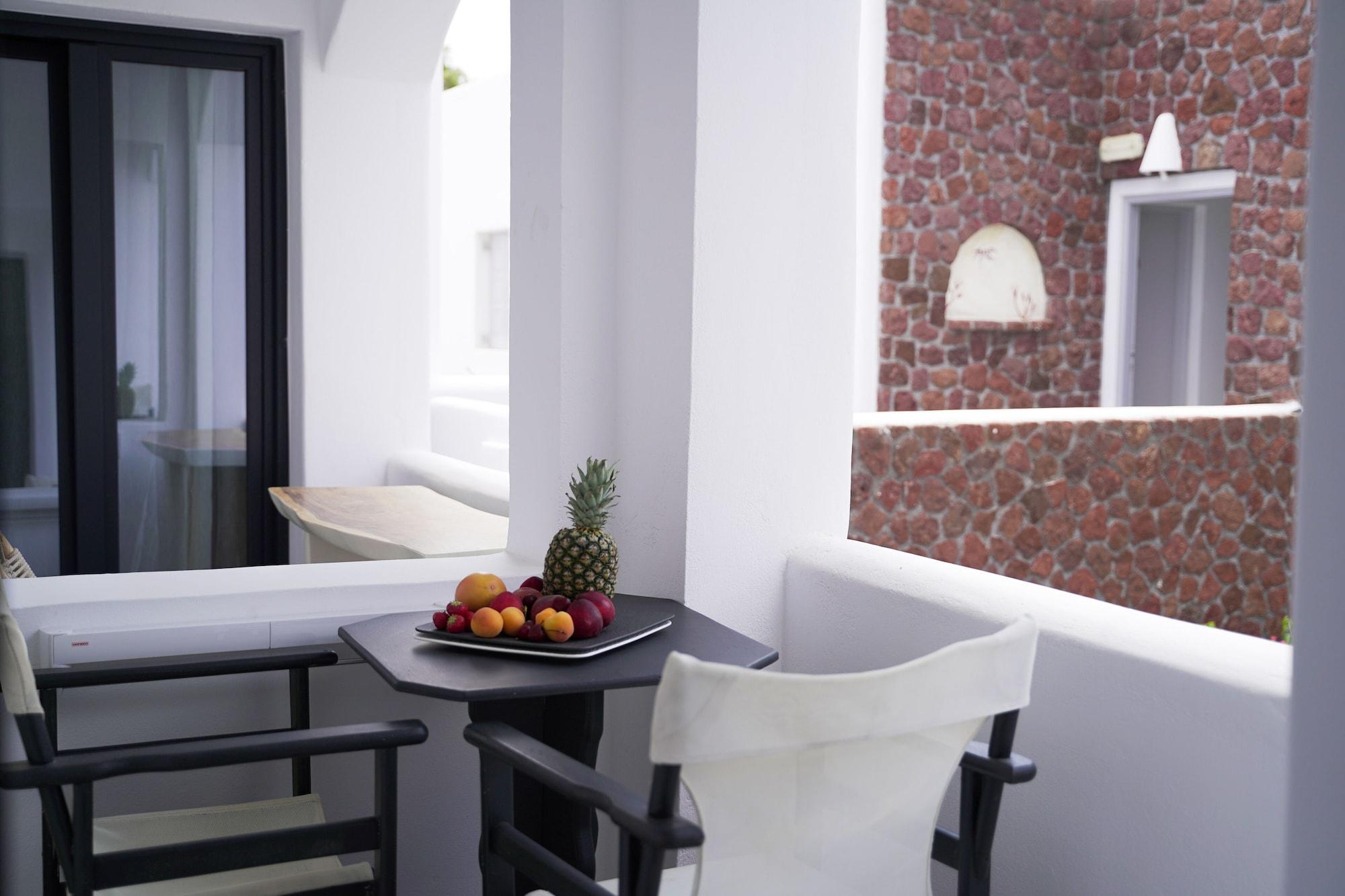 King'S Suites Kamari  Exterior photo